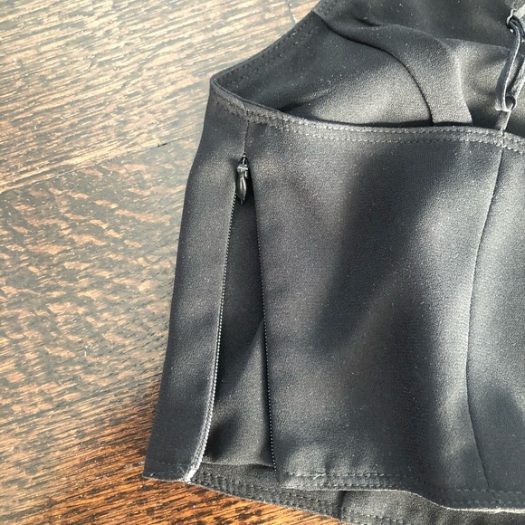 Aritzia / Wilfred crop tank top - Picture 3 of 4